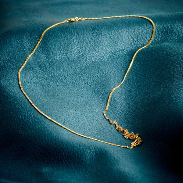 Goldkette als Panzerkette flach in Gelbgold 333 / 8K, 36 cm lang, 1,7 mm breit, Gewicht ca. 3.2 g.