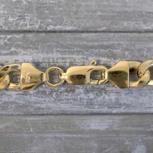 Goldkette als Figarokette hohl in Gelbgold 750 / 18K, 50 cm lang, 5.7 mm breit, Gewicht ca. 14.7 g.