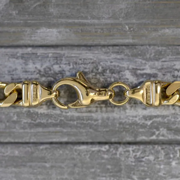 Armband als Figarokette diamantiert in Gelbgold 750 / 18K, 22 cm lang, 3,4 mm breit, Gewicht ca. 7.9 g.