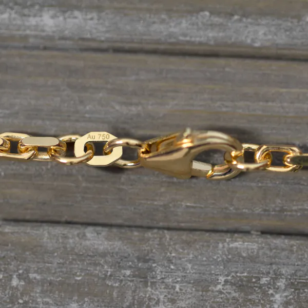 Goldkette als Ankerkette diamantiert in Gelbgold 750 / 18K, 65 cm lang, 2,5 mm breit, Gewicht ca. 25.4 g.