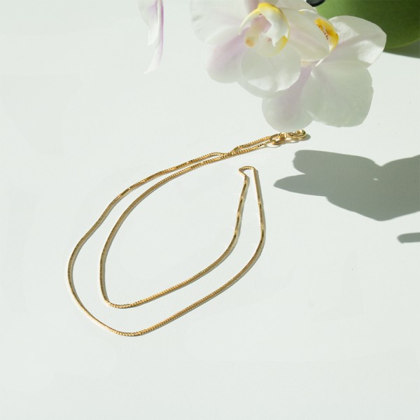 Goldkette als Venezianerkette in Gelbgold 750 / 18K, 38 cm lang, 0,7 mm breit, Gewicht ca. 1.9 g.