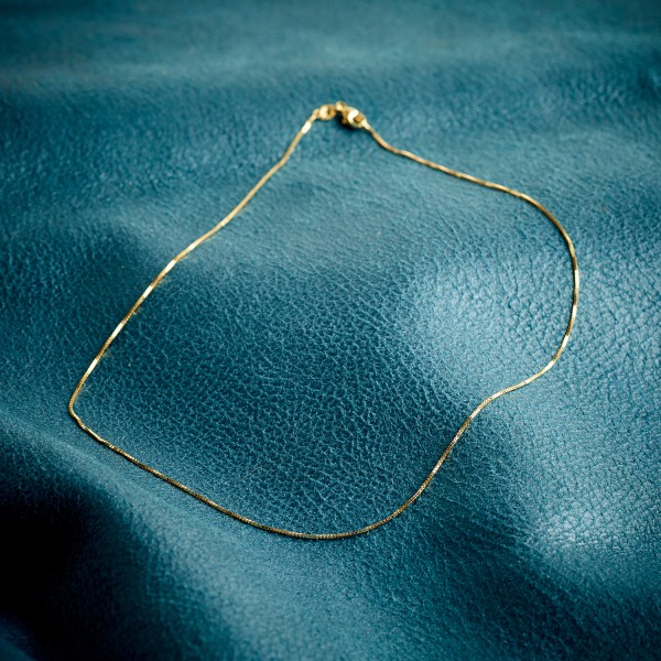 Goldkette als Venezianerkette in Gelbgold 375 / 9K, 34 cm lang, 0,7 mm breit, Gewicht ca. 1.4 g.