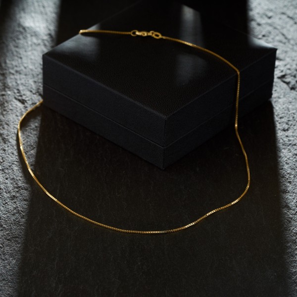 Goldkette als Venezianerkette in Gelbgold 375 / 9K, 50 cm lang, 0,9 mm breit, Gewicht ca. 2.8 g.