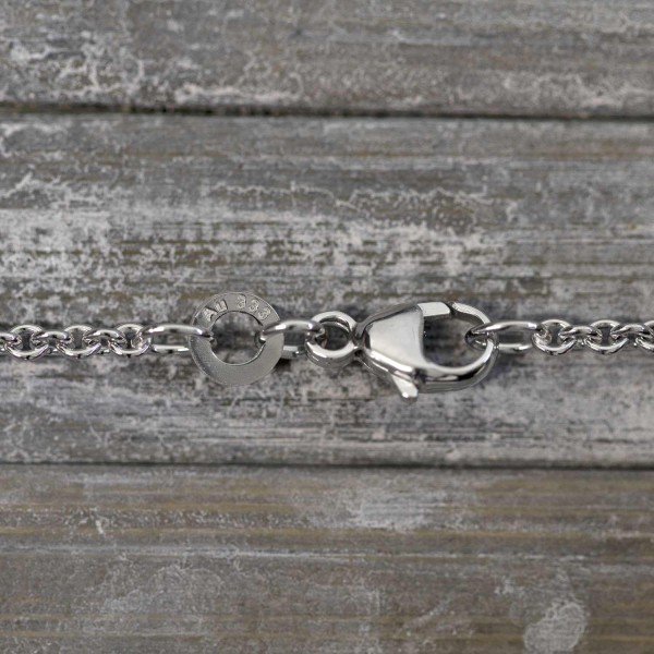 Goldkette als Ankerkette rund in Weißgold 333 / 8 Karat, 40 cm lang, 2 mm breit, Gewicht ca. 4.5 g.