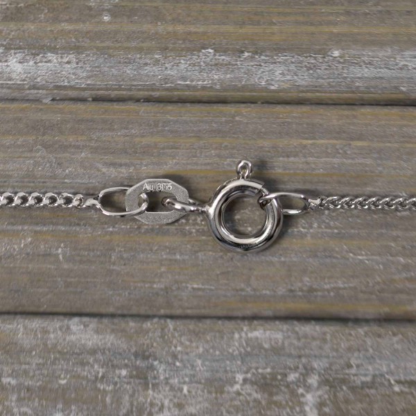 Goldkette als Panzerkette flach in Weißgold 375 / 9K, 55 cm lang, 1,4 mm breit, Gewicht ca. 3.6 g.