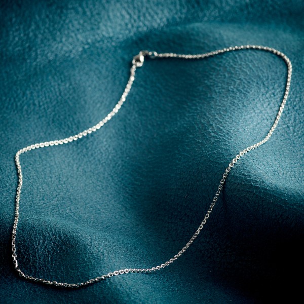 Goldkette als Ankerkette diamantiert in Weißgold 750 / 18K, 45 cm lang, 1,7 mm breit, Gewicht ca. 5.2 g.