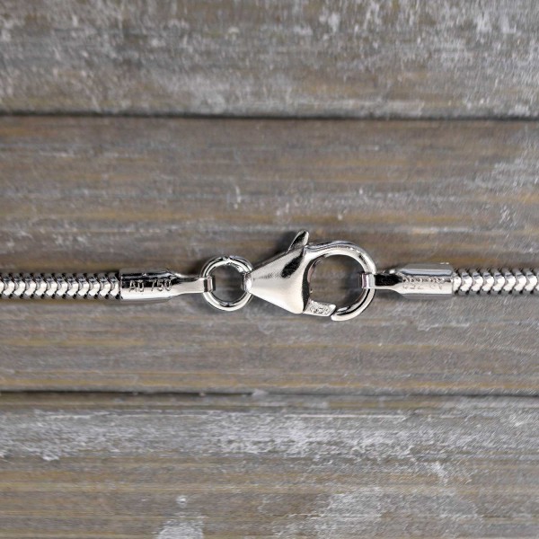 Goldkette als Schlangenkette in Weißgold 750 / 18K, 50 cm lang, 1,6 mm breit, Gewicht ca. 7.6 g.