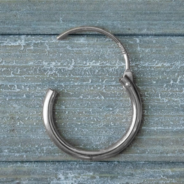 Ohrringe, Creolen, Weißgold 750 / 18K, Außendurchmesser 13 mm, Breite 1.3 mm, Gewicht ca. 0.4 g