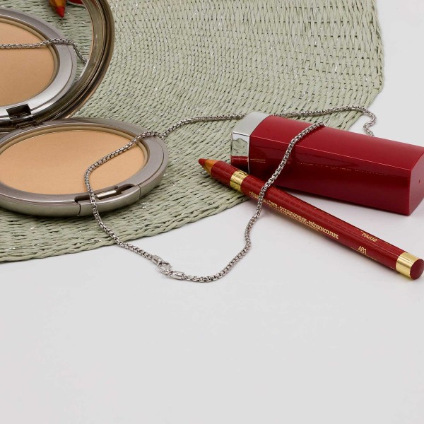 Goldkette als Venezianerkette rund geschlagen in Weißgold 585 / 14K, 42 cm lang, 2 mm breit, Gewicht ca. 9.7 g.