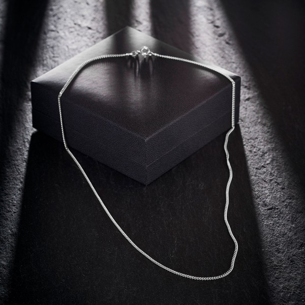 Goldkette als Panzerkette flach Weißgold 585 / 14K, 60 cm lang, 1,7 mm breit, Gewicht ca. 6.8 g.