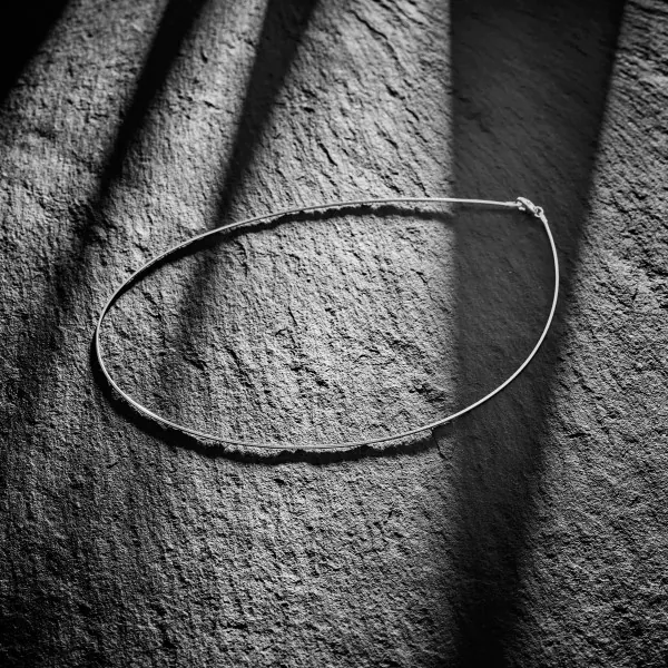 Goldkette als Tondakette in Weißgold 375 / 9K, 45 cm lang, 1 mm breit, Gewicht ca. 3.6 g.