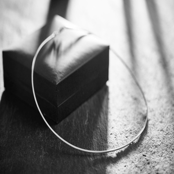 Goldkette als Tondakette in Weißgold 333 / 8K, 85 cm lang, 1,2 mm breit, Gewicht ca. 10.1 g.