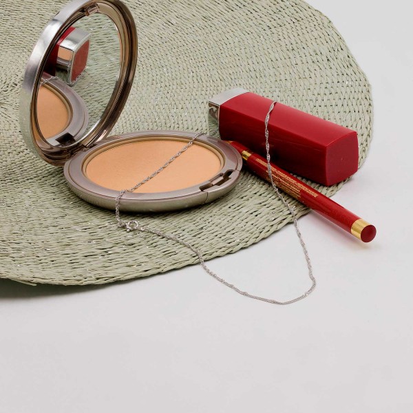 Goldkette als Singapurkette in Weißgold 585 / 14K, 38 cm lang, 1,4 mm breit, Gewicht ca. 1.6 g.