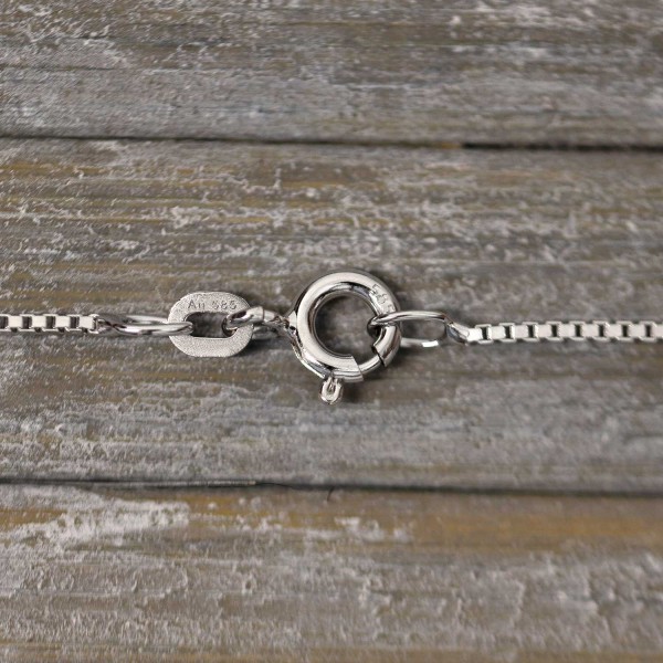 Goldkette als Venezianerkette in Weißgold 585 / 14K, 60 cm lang, 0,9 mm breit, Gewicht ca. 4.1 g.