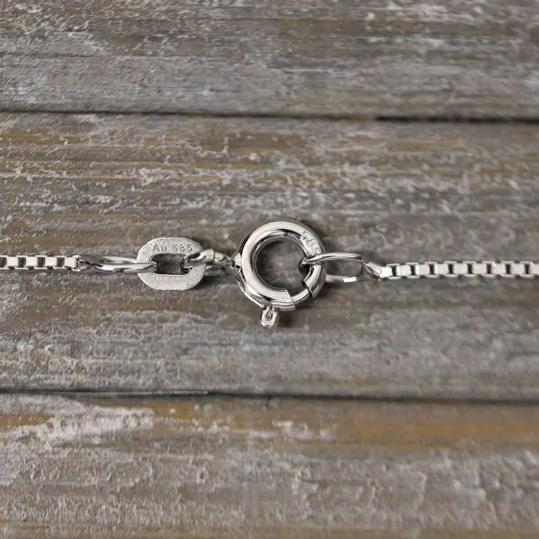 Goldkette als Venezianerkette in Weißgold 585 / 14K, 45 cm lang, 0,9 mm breit, Gewicht ca. 3.2 g.