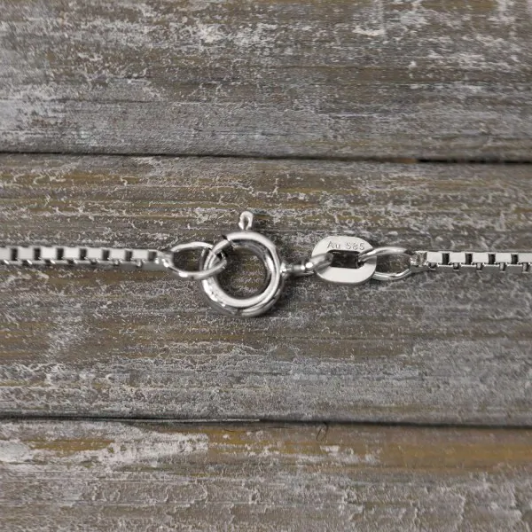 Goldkette als Venezianerkette in Weißgold 585 / 14K, 40 cm lang, 1,2 mm breit, Gewicht ca. 4.2 g.