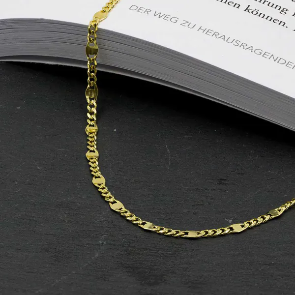 Armband als Panzerstegkette in Gelbgold 750 / 18 Karat, 20.5 cm lang, 3.1 mm breit, Gewicht ca. 2.9 g.