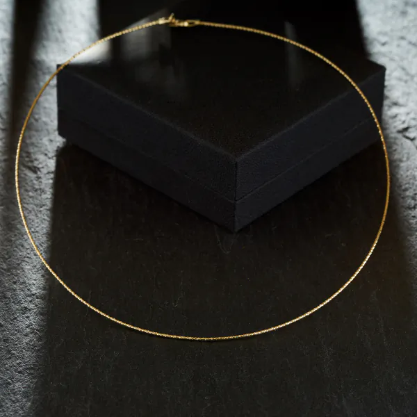 Goldkette als Tondakette diamantiert in Gelbgold 585 / 14K, 45 cm lang, 1,1 mm breit, Gewicht ca. 3.4 g.