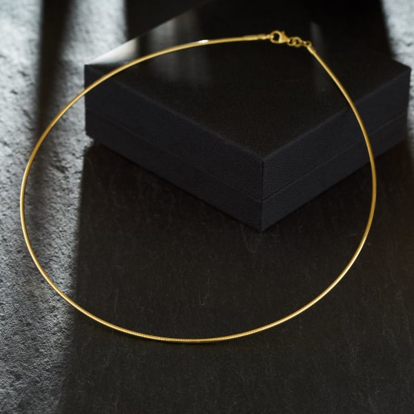 Goldkette als Tondakette in Gelbgold 333 / 8K, 45 cm lang, 1,5 mm breit, Gewicht ca. 8.5 g.