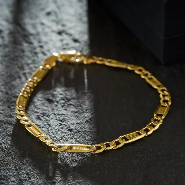 Armband als Fantasiekette in Gelbgold 585 / 14K, 19 cm lang, 5.2 mm breit, Gewicht ca. 4.6 g.