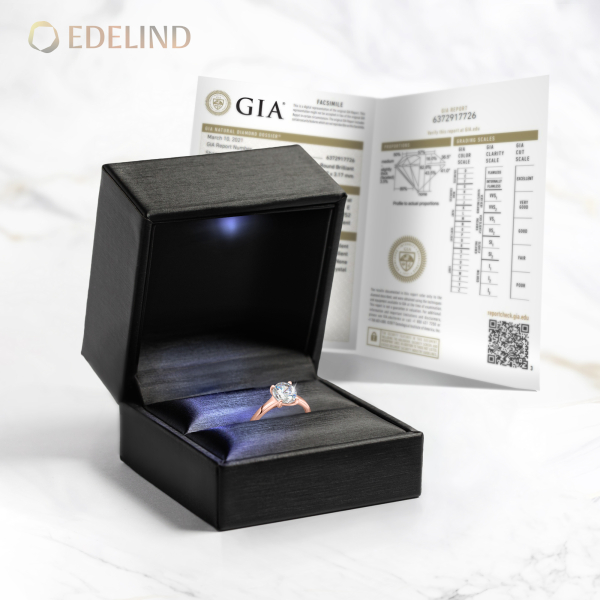1 Karat Diamant Ring mit GIA Zertifikat, Rotgold 585 / 14K, Breite 1,7 mm,Weite 51 mm, Gewicht ca. 3.5 g.