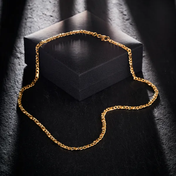 Goldkette als Dollarkette satiniert in Gelbgold 333 / 8K, 50 cm lang, 3,7 mm breit, Gewicht ca. 19.4 g.