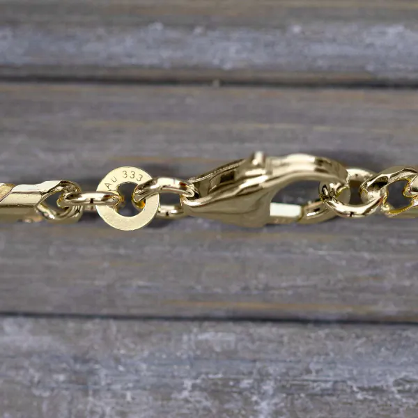 Goldkette als Dollarkette in Gelbgold 333 / 8K, 45 cm lang, 3,7 mm breit, Gewicht ca. 16.8 g.