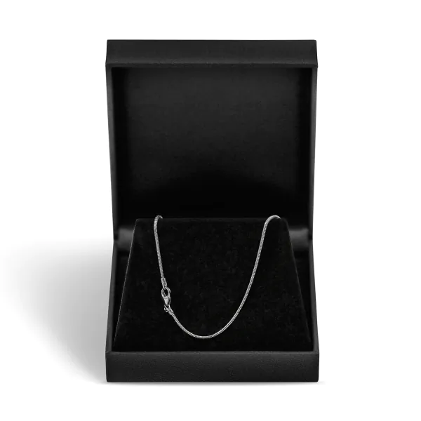 Goldkette als Schlangenkette in Weißgold 333 / 8K, 38 cm lang, 1,4 mm breit, Gewicht ca. 4.3 g.