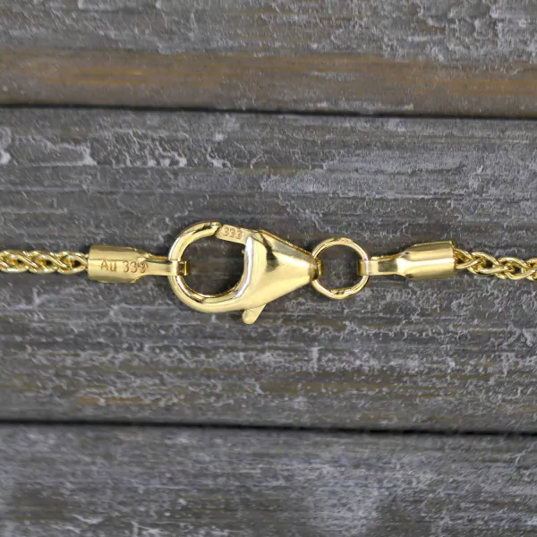 Goldkette als Zopfkette in Gelbgold 333 / 8K, 40 cm lang, 1,3 mm breit, Gewicht ca. 2.2 g.