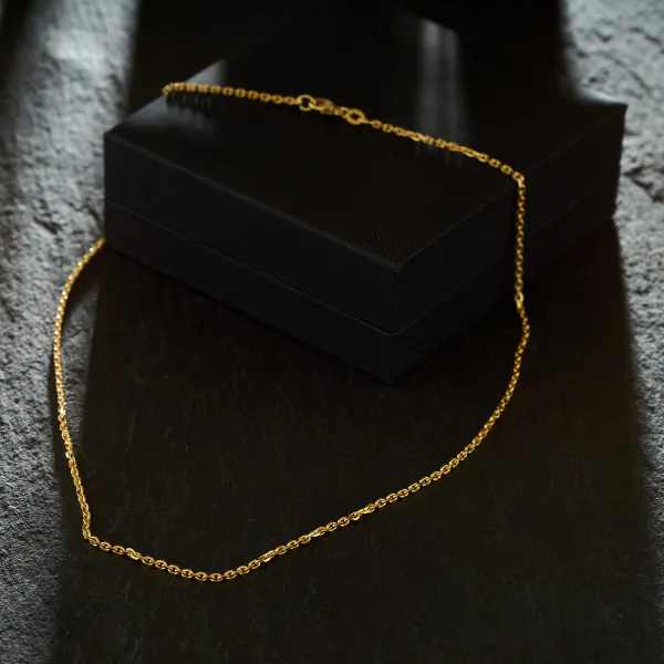 Goldkette als Ankerkette diamantiert in Gelbgold 750 / 18K, 50 cm lang, 1,9 mm breit, Gewicht ca. 8.4 g.