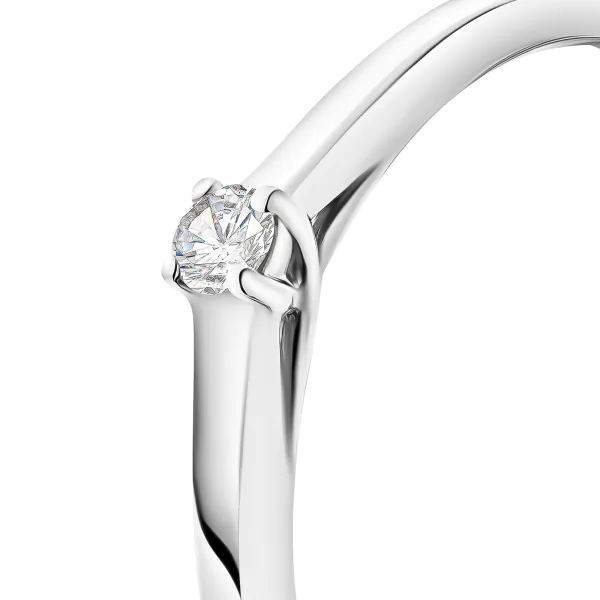 0,05 Karat Diamant Verlobungsring, Weißgold 585 / 14K, Weite 56 mm, Gewicht ca. 1.9 g.