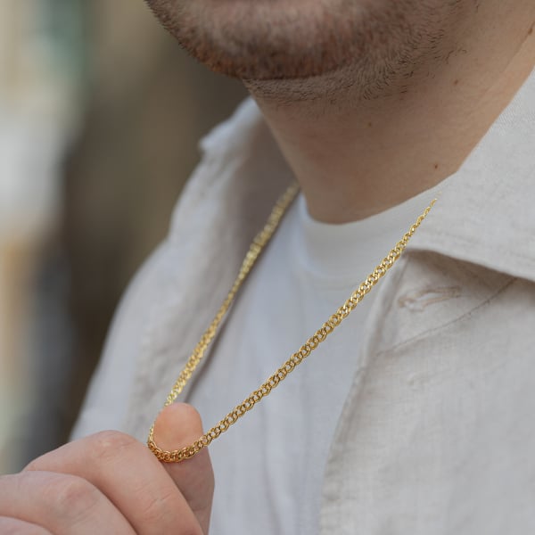Goldkette als Zwillingspanzerkette in Gelbgold 375 / 9K, 42 cm lang, 2,9 mm breit, Gewicht ca. 4.1 g.