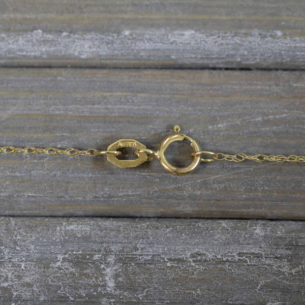 Goldkette als Doppelankerkette in Gelbgold 375 / 9K, 40 cm lang, 1 mm breit, Gewicht ca. 0.6 g.