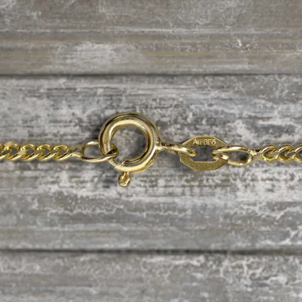 Goldkette als Panzerkette flach in Gelbgold 375 / 9K, 42 cm lang, 2,1 mm breit, Gewicht ca. 5 g.
