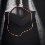 Goldkette als Ankerkette diamantiert in Rotgold 333 / 8K, 36 cm lang, 1,9 mm breit, Gewicht ca. 4 g.
