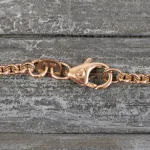 Goldkette als Ankerkette diamantiert in Rotgold 333 / 8K, 50 cm lang, 1,9 mm breit, Gewicht ca. 5.4 g.