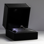 Verlobungsring in 750ger Weißgold mit Diamant 0,05K bis 1 Karat