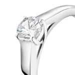 0,40 Karat Diamant Verlobungsring mit GIA Zertifikat, Weißgold 750 / 18K, Breite 1,7 mm,Weite 52 mm, Gewicht ca. 3.41 g.