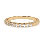 0,18 Karat Diamant Verlobungsring mit 9 Diamanten, Gelbgold 585 / 14K, Weite 67 mm, Gewicht ca. 1.6 g.