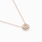 Diamantanhänger in 0,15 Karat, Rotgold 585 / 14 Karat, mit einer 585ger Goldkette in 42 cm lang, Gewicht ca. 2,2 g.