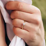 Verlobungsring mit Diamant bis 1 Karat in Gelbgold