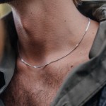 Goldkette als Panzerkette flach Weißgold 585 / 14K, 45 cm lang, 2,1 mm breit, Gewicht ca. 6.8 g.