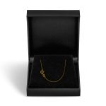 Goldkette als Ankerkette flach in Gelbgold 375 / 9K, 42 cm lang, 0,8 mm breit, Gewicht ca. 0.8 g.
