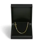 Goldkette als Ankerkette stirnseitig diamantiert in Gelbgold 333 / 8K, 45 cm lang, 1,6 mm breit, Gewicht ca. 5 g.