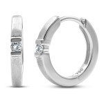 0,06 Karat Diamant Creolen, Weißgold 750 / 18 Karat, Außendurchmesser 13 mm, Breite 2.3 mm, Gewicht ca. 2.9 g.