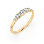 0,42 Karat Diamant Verlobungsring mit 5 Diamanten, Gelbgold 585 / 14K, Weite 49 mm, Gewicht ca. 1.5 g.