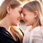 Ohrringe, Creolen, Gelbgold 333 / 8K, Außendurchmesser 15 mm, Breite 1.3 mm, Gewicht ca. 0.3 g