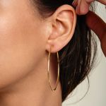 Ohrringe, Creolen, Gelbgold 333 / 8K, Außendurchmesser 60 mm, Breite 2 mm, Gewicht ca. 2.5 g