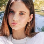 Ohrringe, Creolen, Gelbgold 333 / 8K, Außendurchmesser 60 mm, Breite 2.5 mm, Gewicht ca. 3.2 g