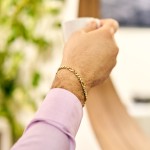 Armband als Figarokette diamantiert in Gelbgold 750 / 18K, 21 cm lang, 5,3 mm breit, Gewicht ca. 11.7 g.